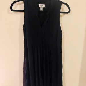 Sleeveless Pintuck Black Dress